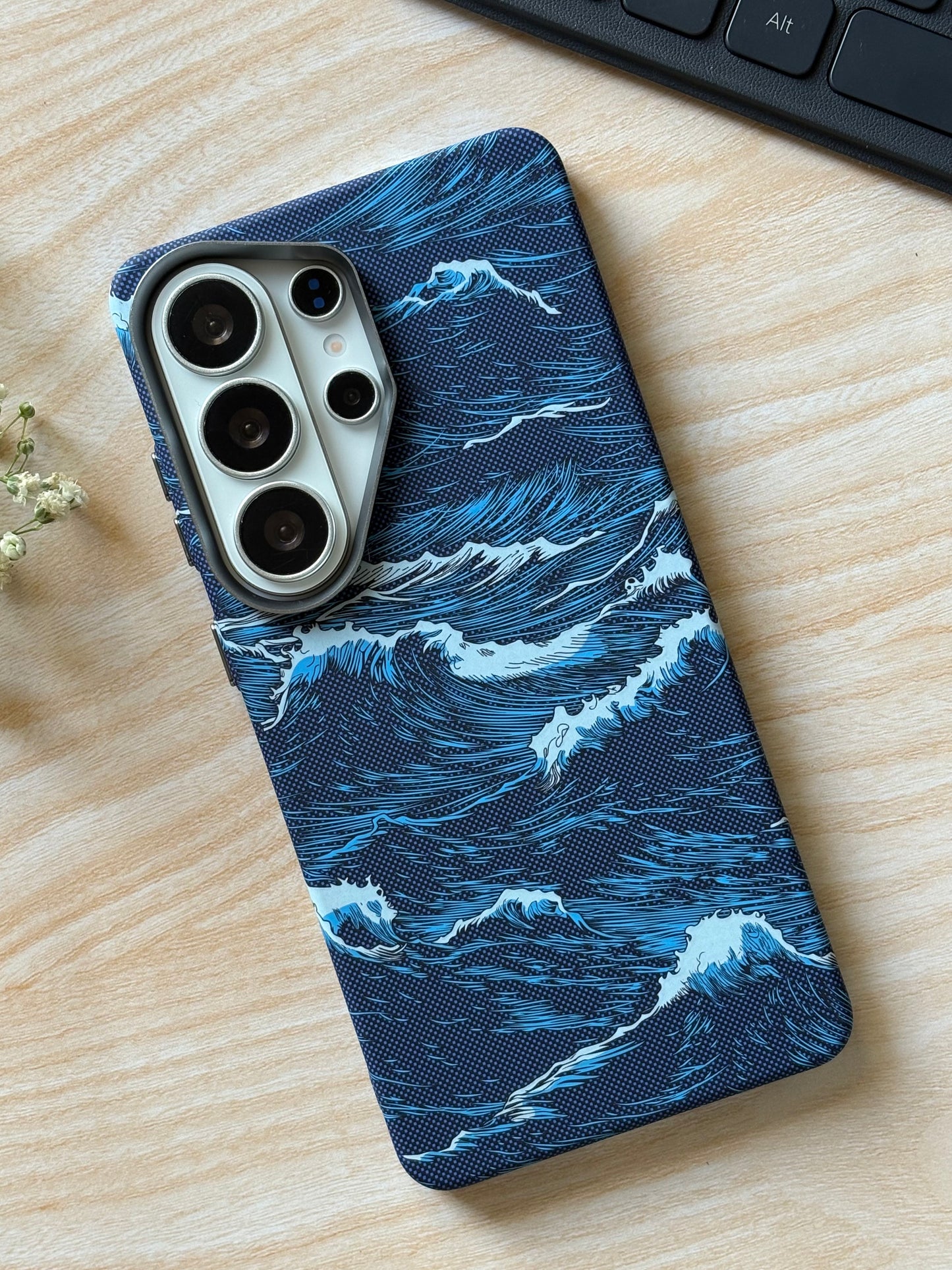 Blue Surge – MagSafe Case