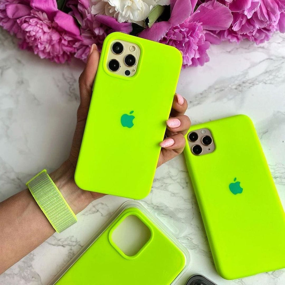 iPhone 15 Pro Liquid Silicone Case Cover Neon Green