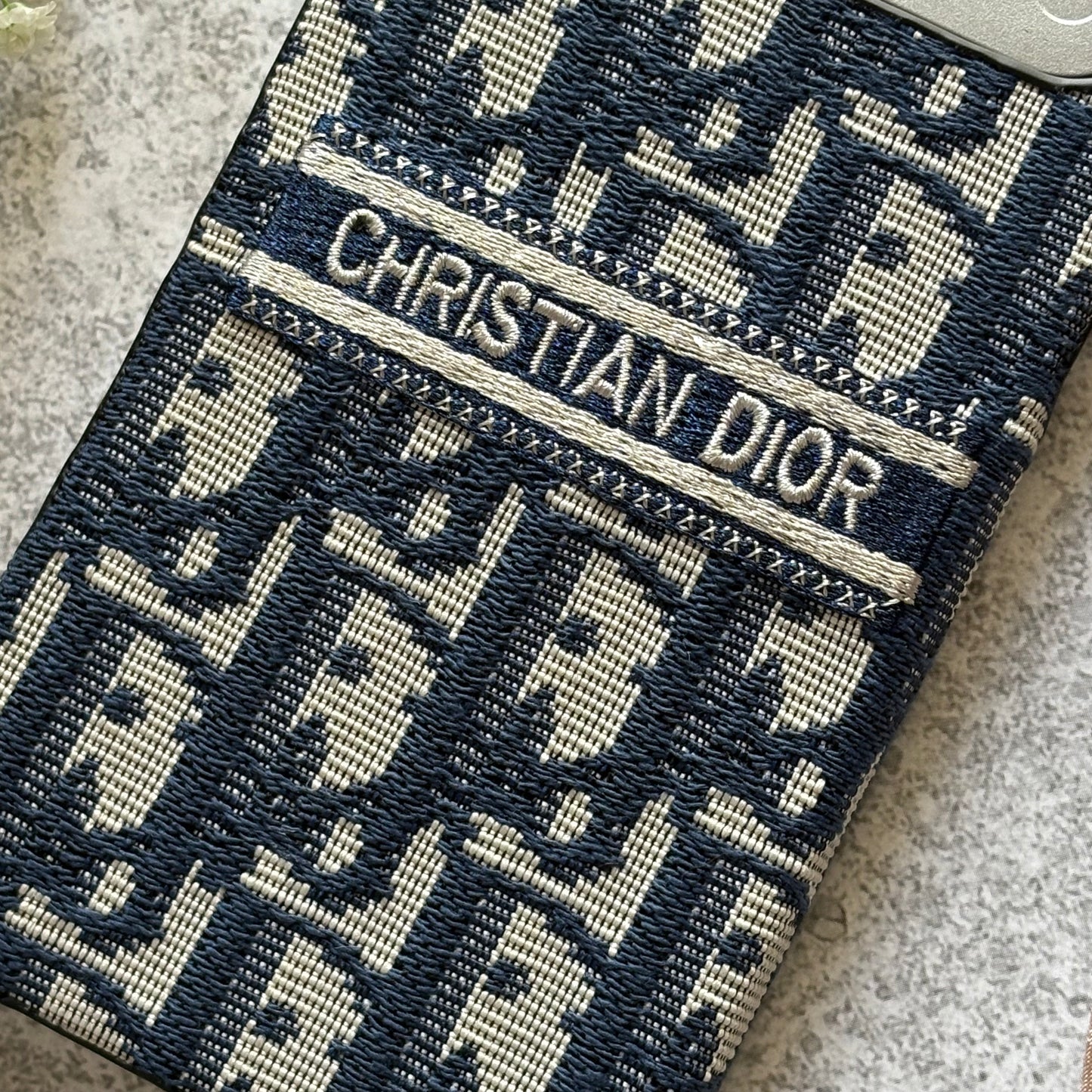 Heritage Blue – Leather Case