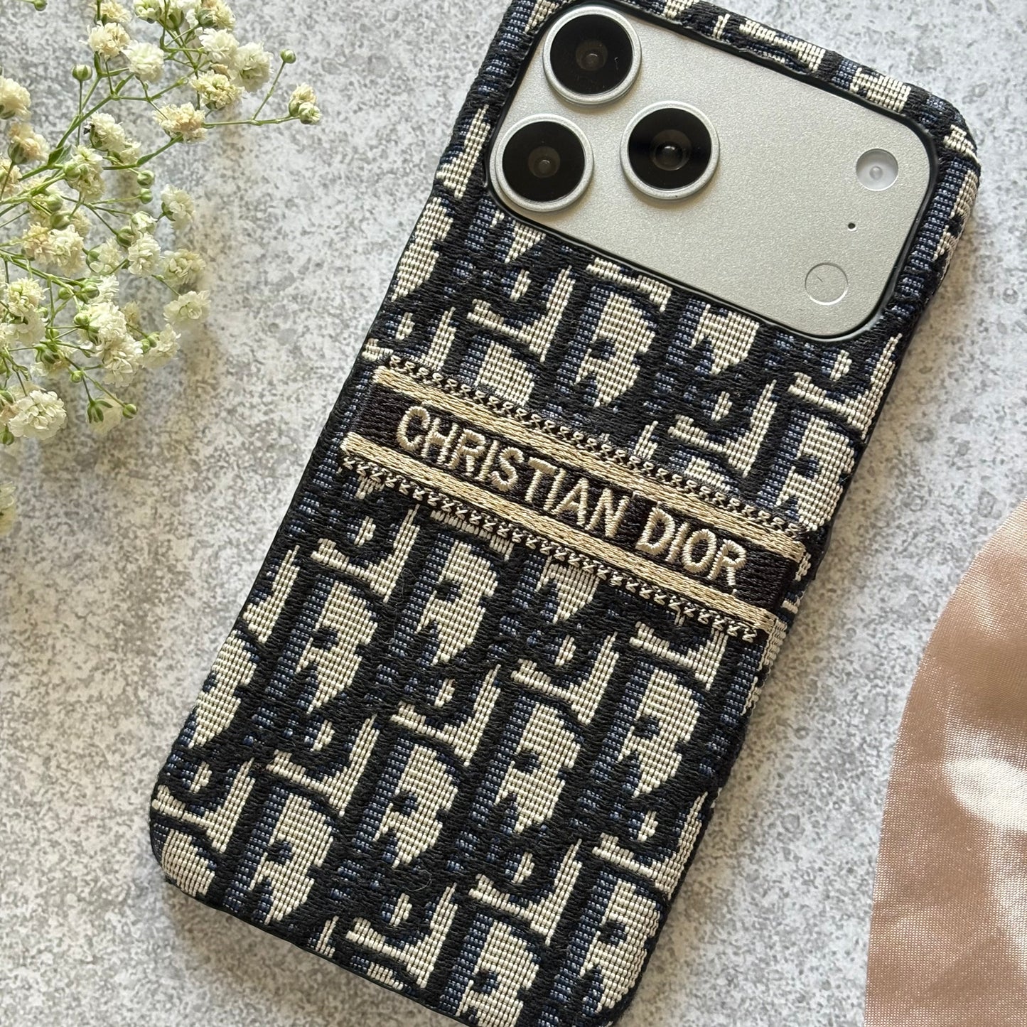 Prestige Noir – Leather Case