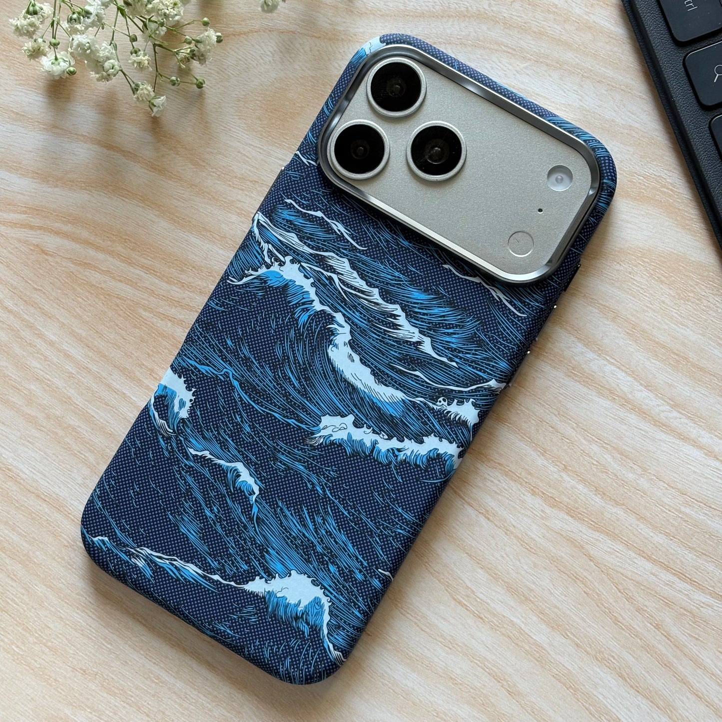 Blue Surge – MagSafe Case
