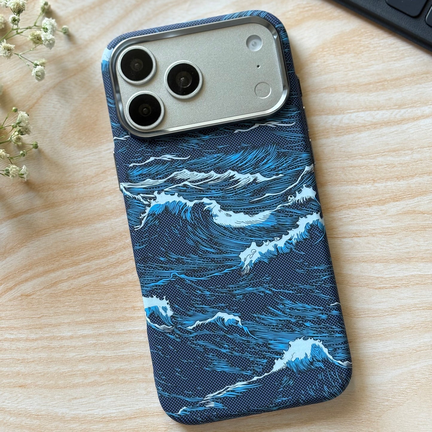 Blue Surge – MagSafe Case