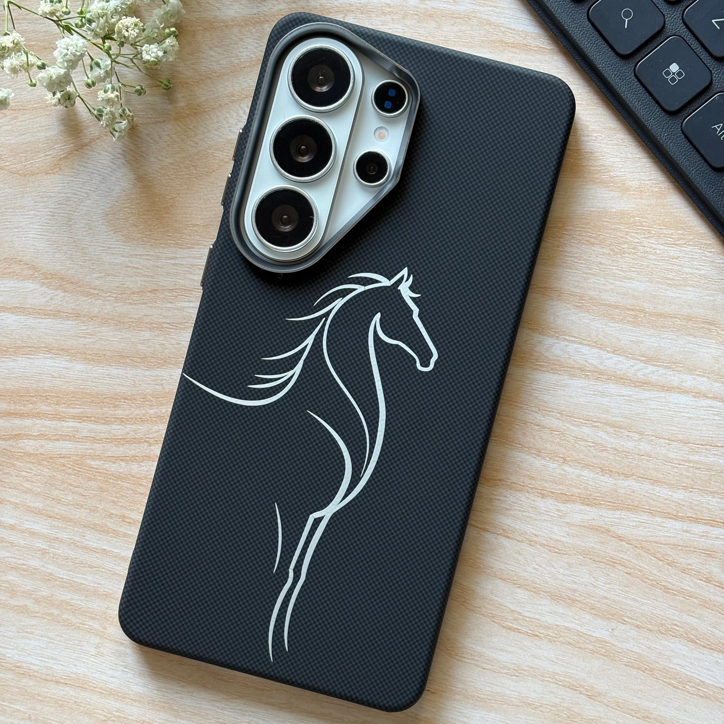 Midnight Stallion – MagSafe Case