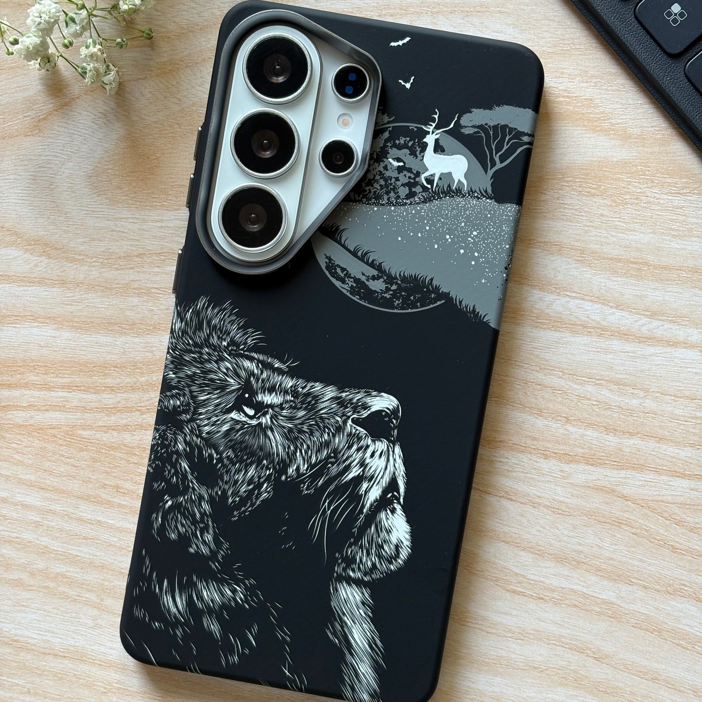 Midnight Monarch – MagSafe Case