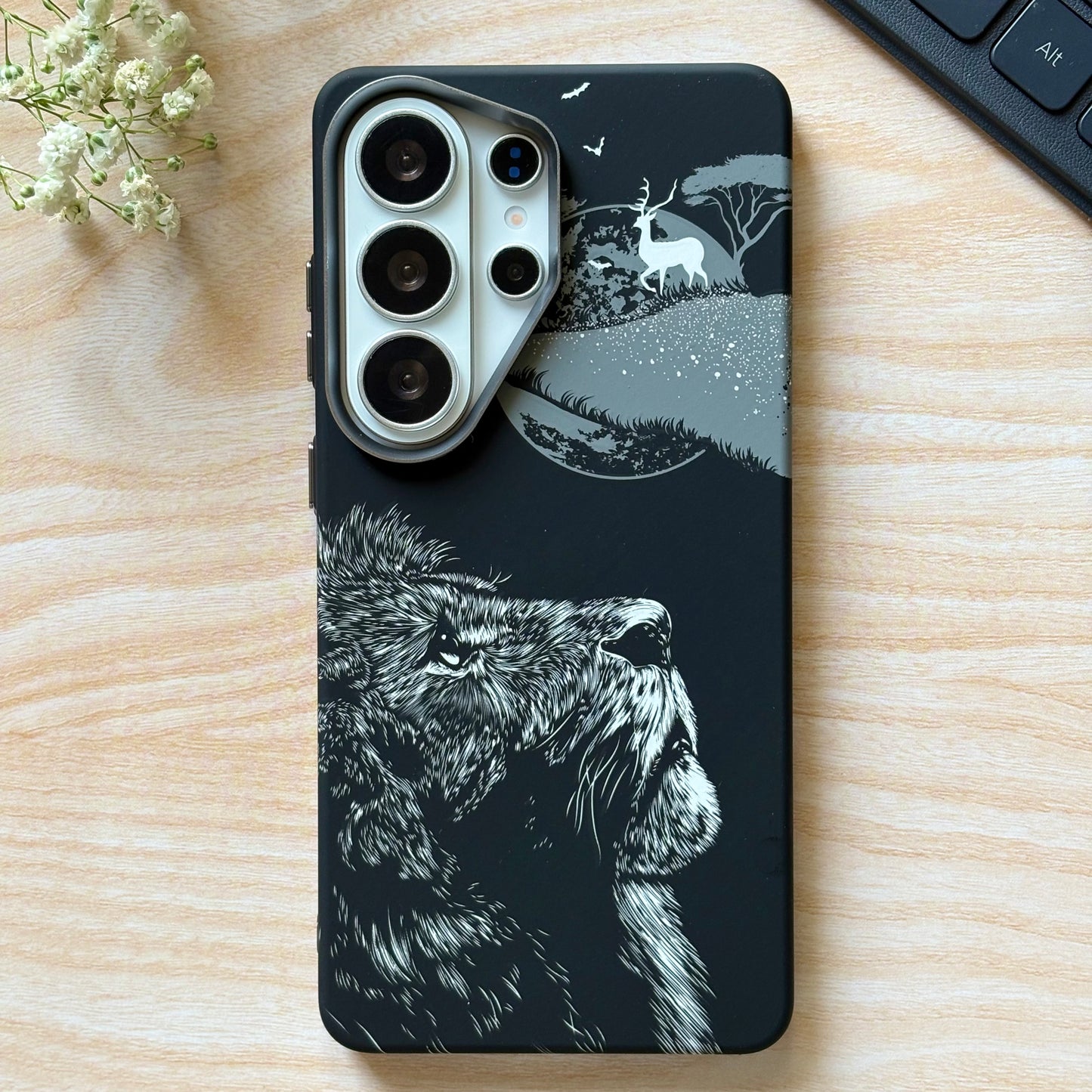 Midnight Monarch – MagSafe Case